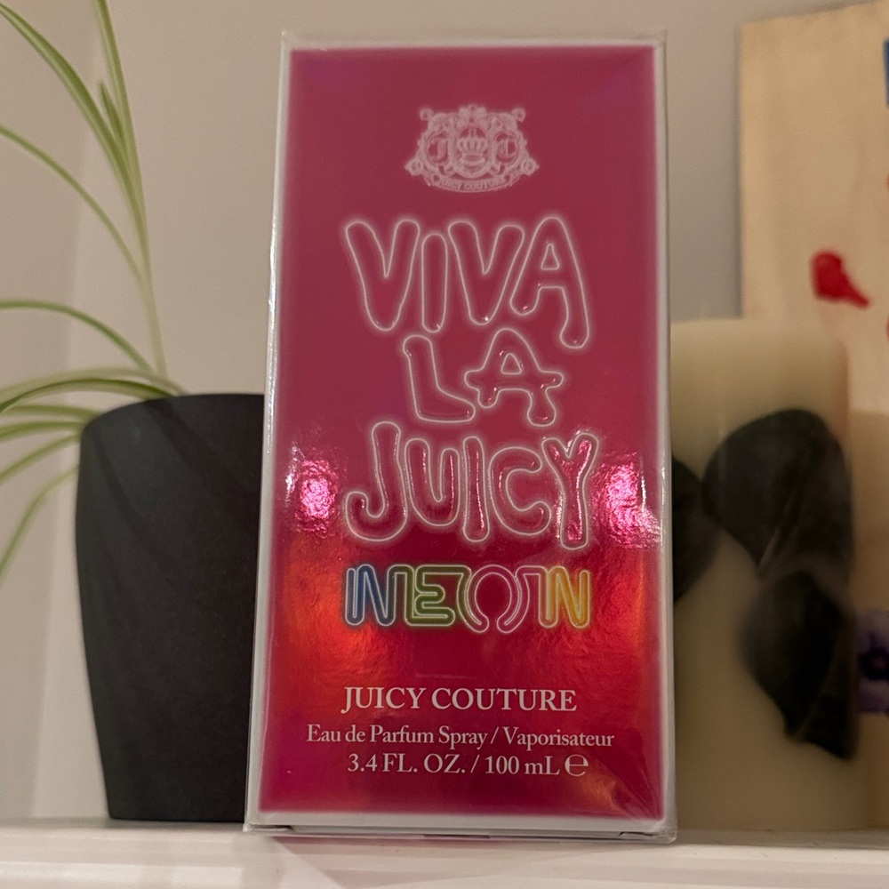 Juicy Couture Viva La Juicy Neon Pink Perfume